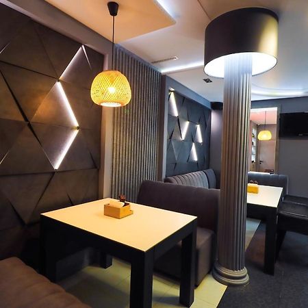 Altin Palace Comrat Exteriér fotografie